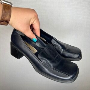 Vero Studio Womens Navy Blue Leather Square Toe Block Heel Loafers Size 7.5 M